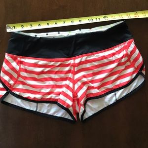 Strip Lululemon Shorts 6